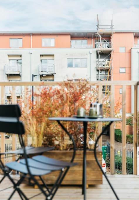 Carmen Eco-Pod / Treehouse, Close To Cabot Circus Bristol Exterior photo